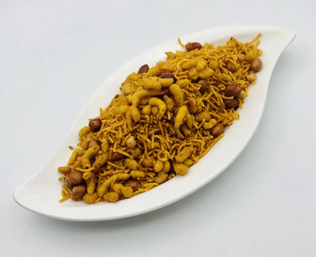 مكسرات أرزمقلية مشكلة